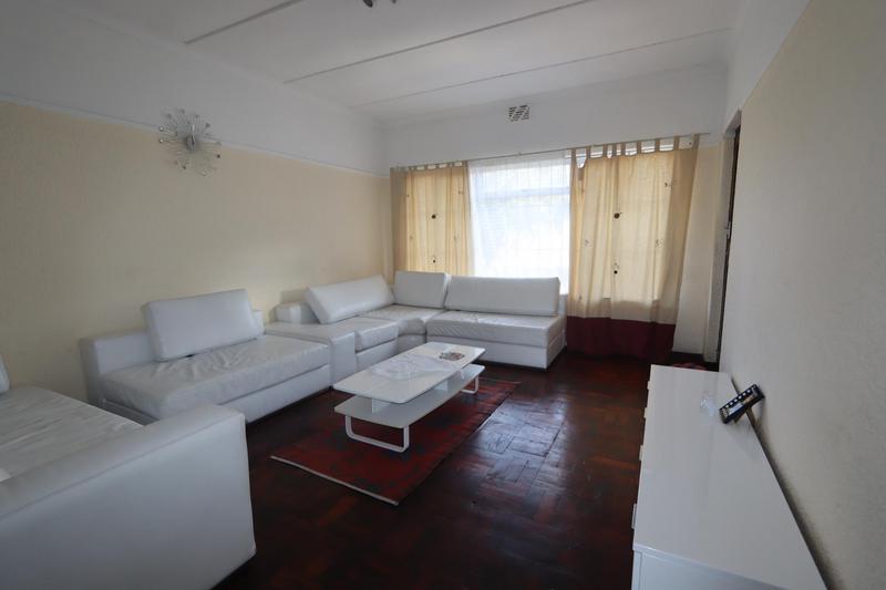 To Let 2 Bedroom Property for Rent in Lansdowne Western Cape